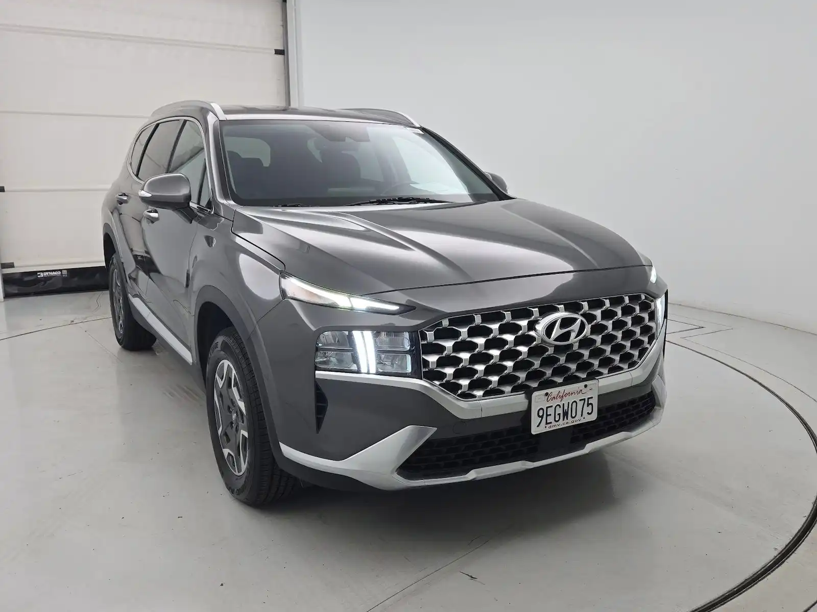 2022 Hyundai Santa Fe Hybrid Blue AWD's photo