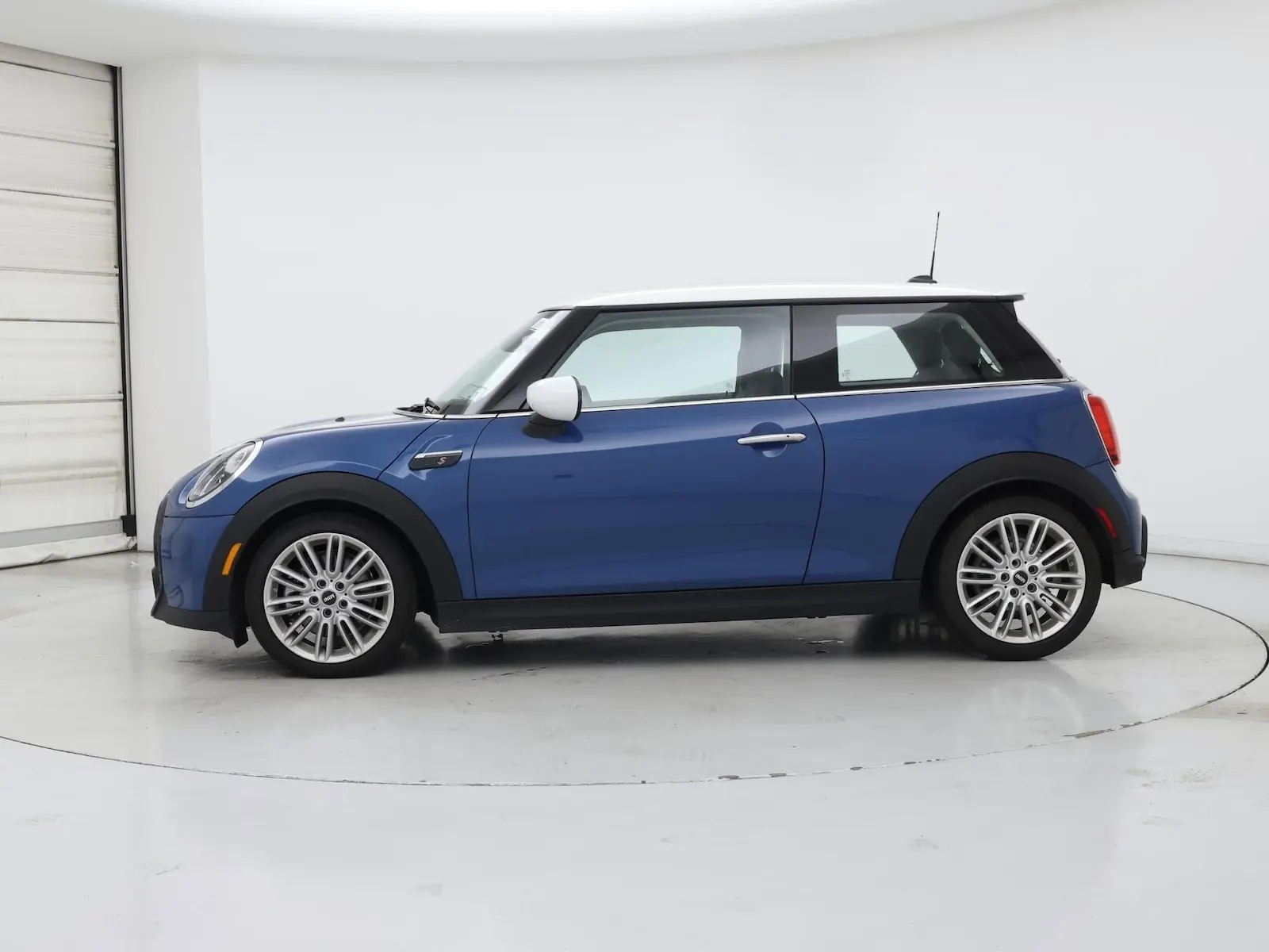 2022 MINI Hardtop Cooper S photo 4