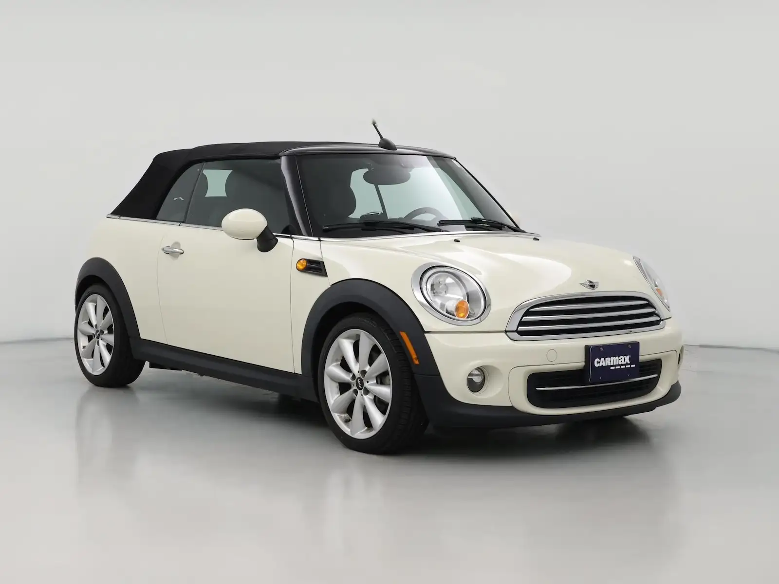 2015 MINI Cooper Base's photo