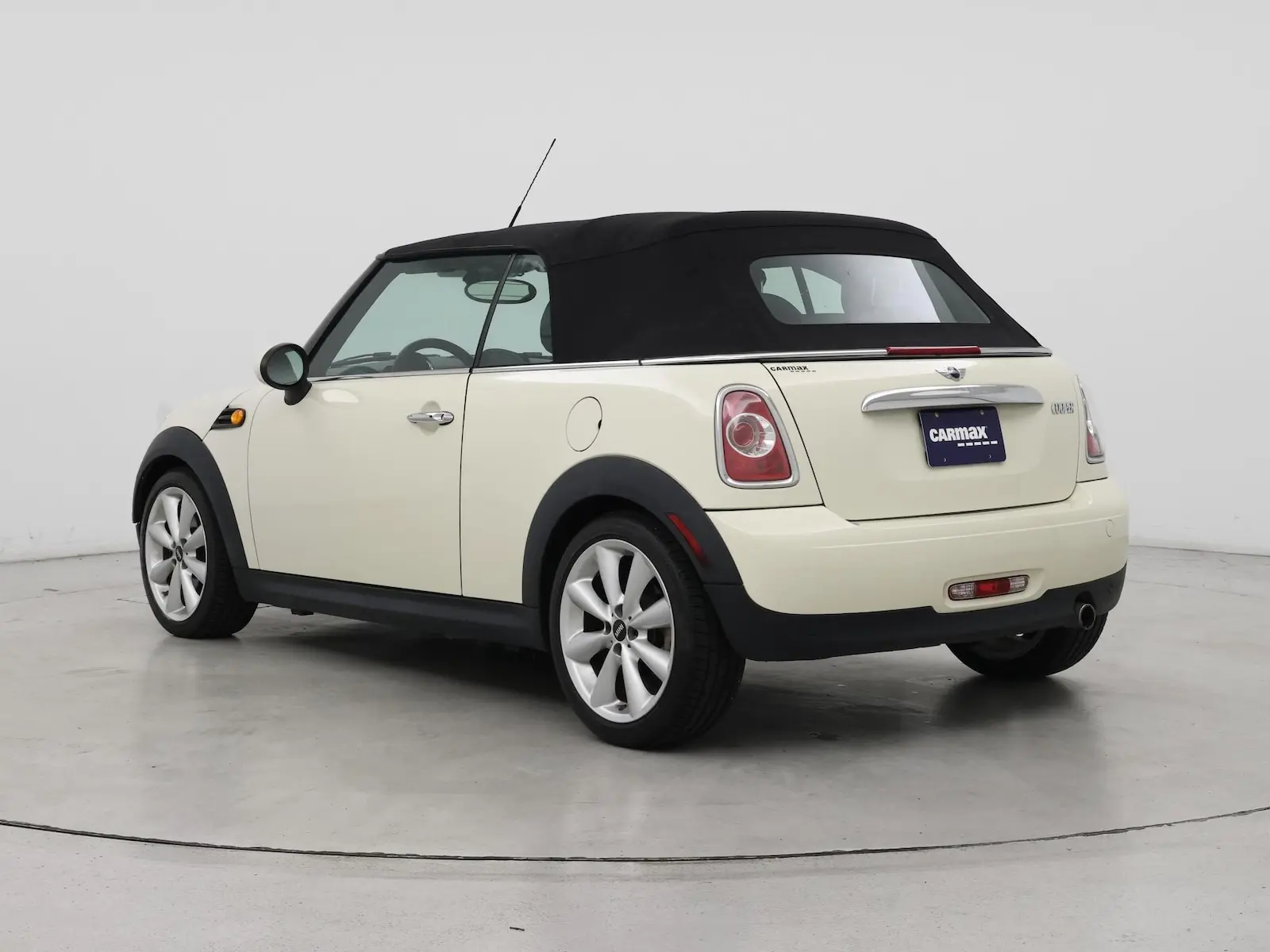 2015 MINI Cooper Base photo 3