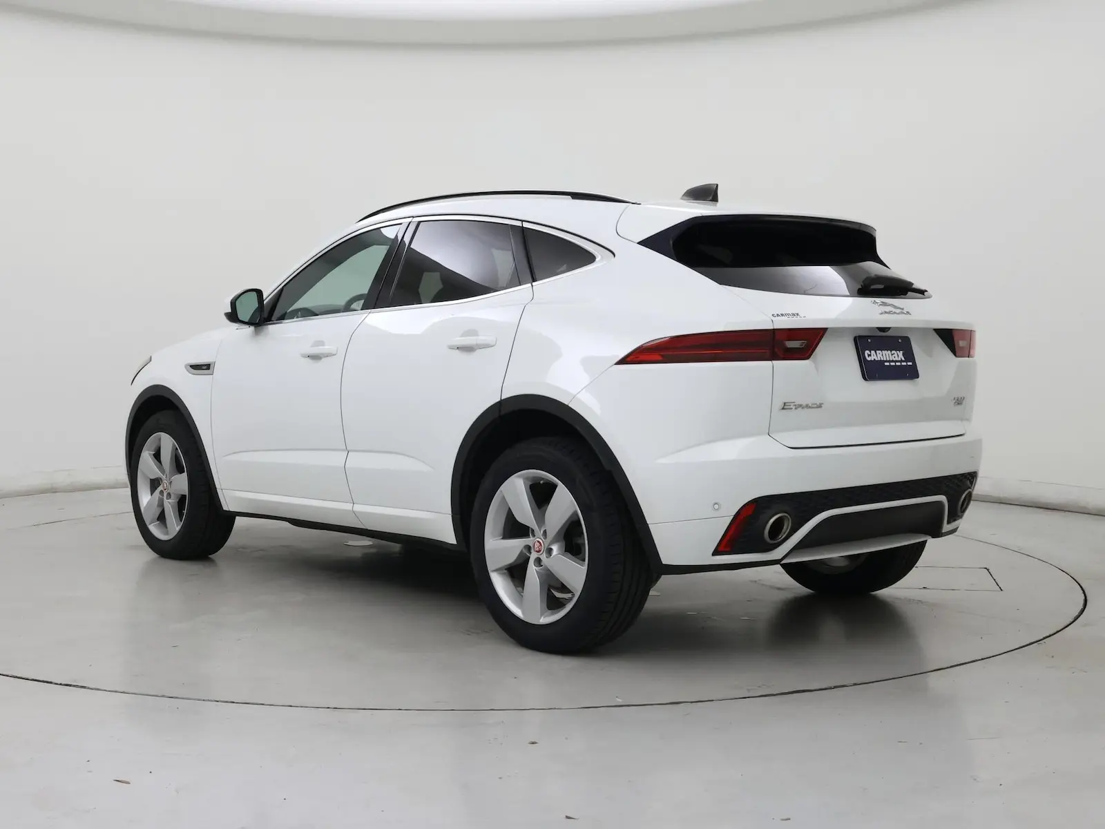 2020 Jaguar E-PACE P300 R-Dynamic SE AWD photo 3