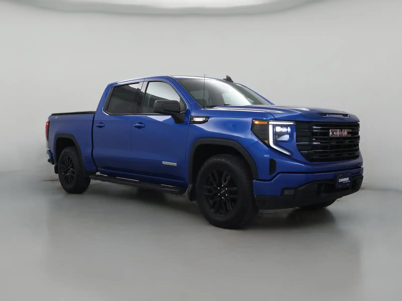 2023 GMC Sierra Elevation 4WD Crew Cab Standard Box's photo