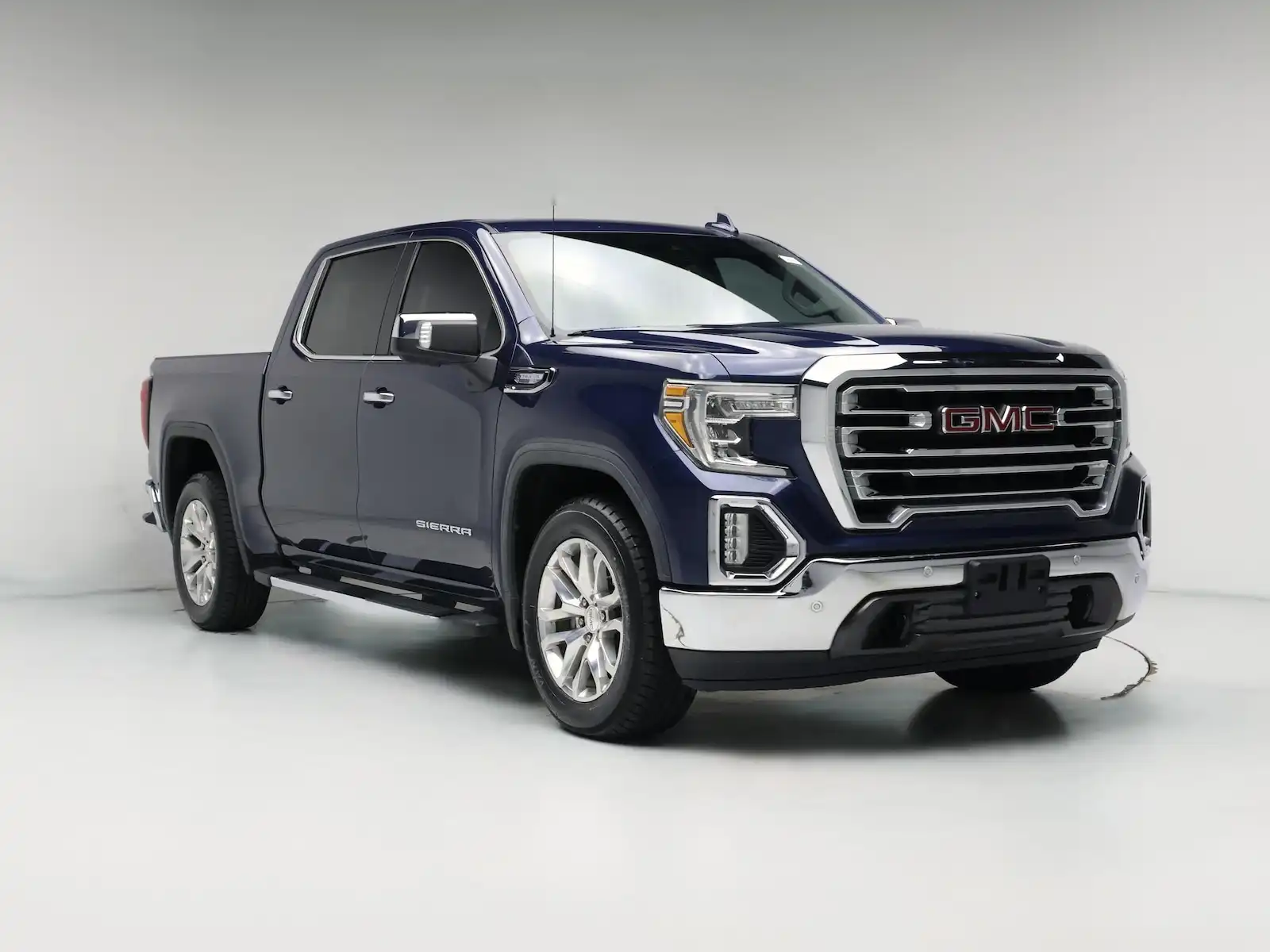 2021 GMC Sierra SLT 2WD Crew Cab Short Box's photo