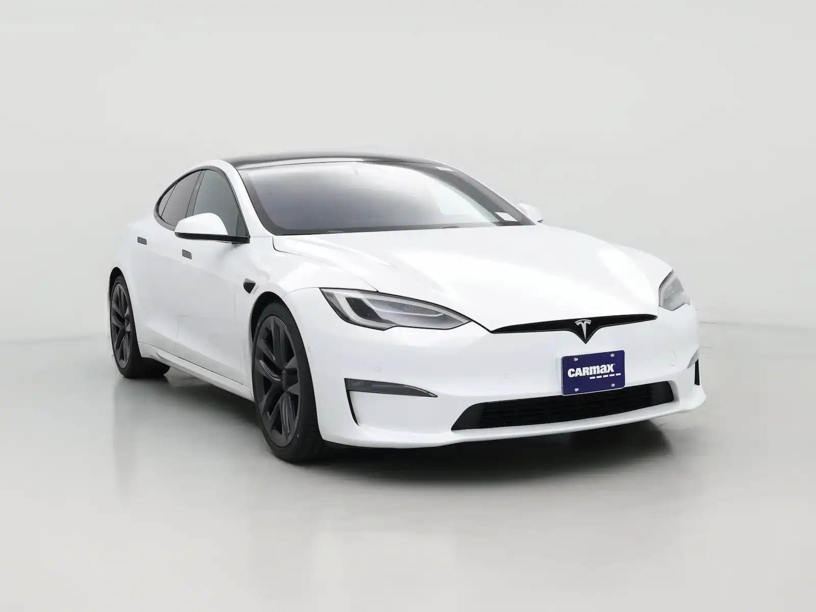 2022 Tesla Model S Base's photo