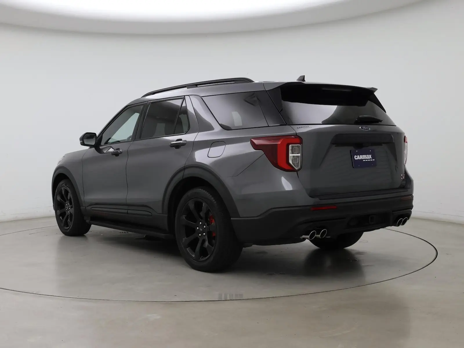 2023 Ford Explorer ST photo 3