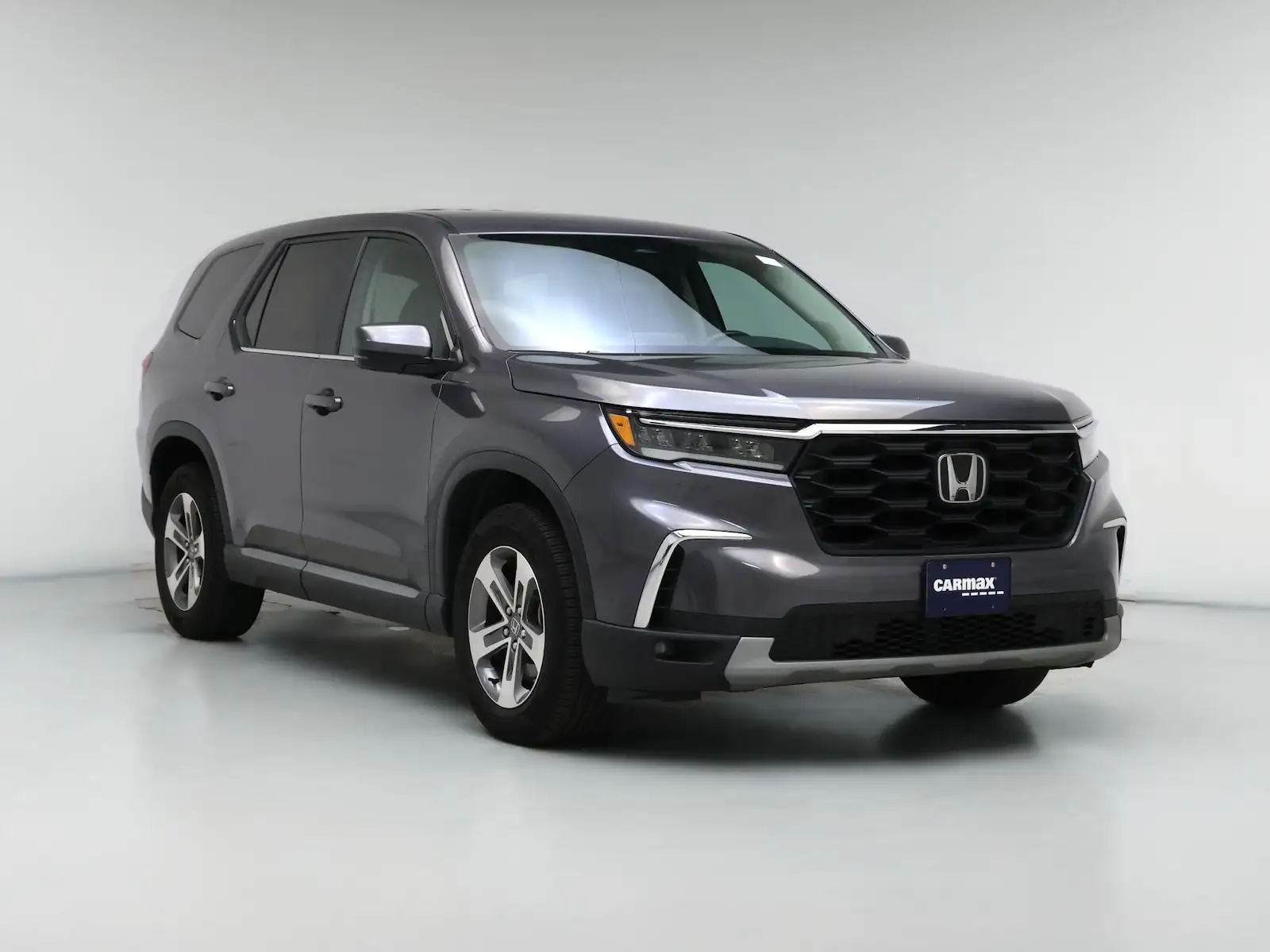 2024 Honda Pilot EX-L 2WD 8-Passenger's photo