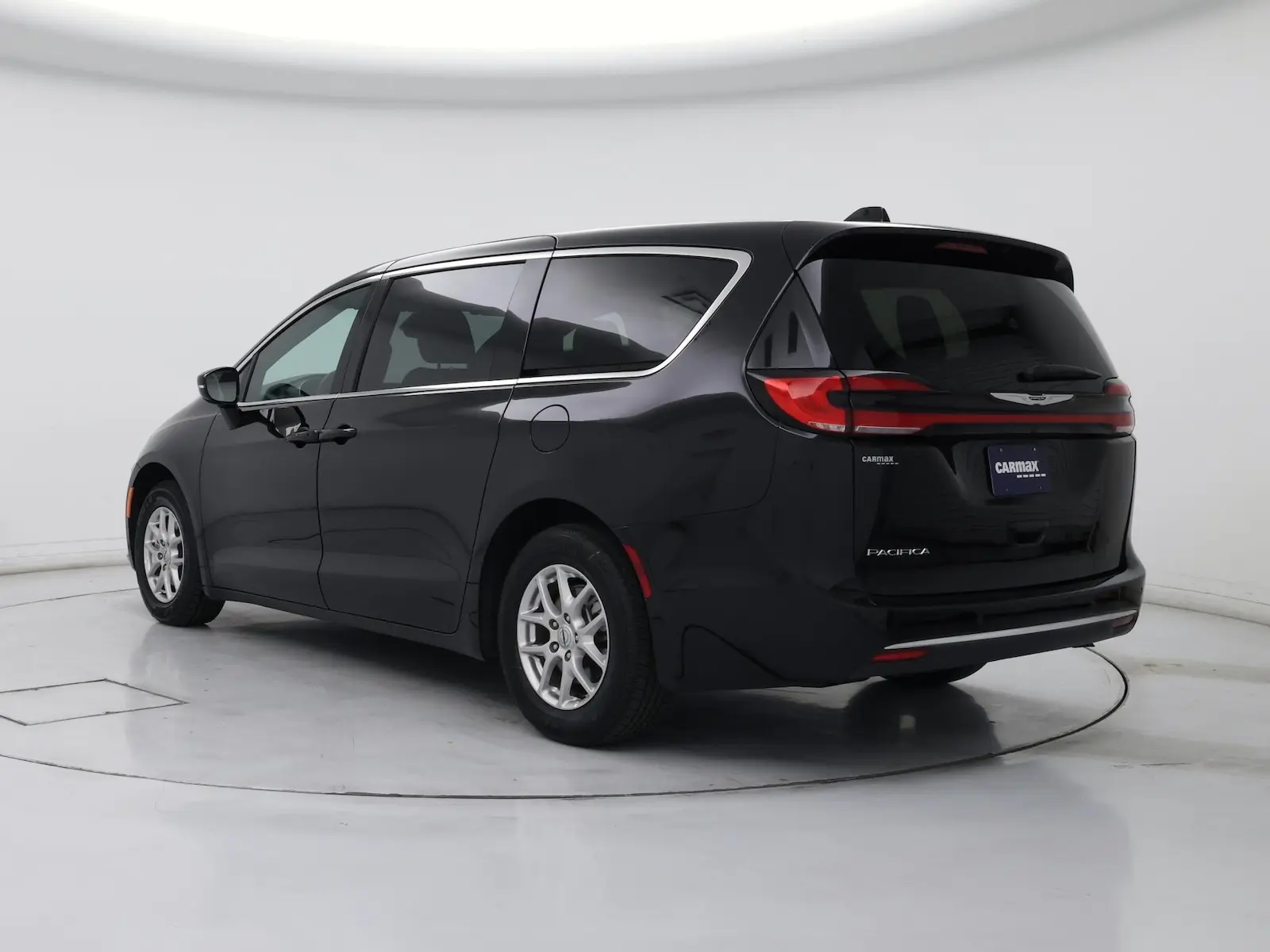 2025 Chrysler Pacifica Select photo 3