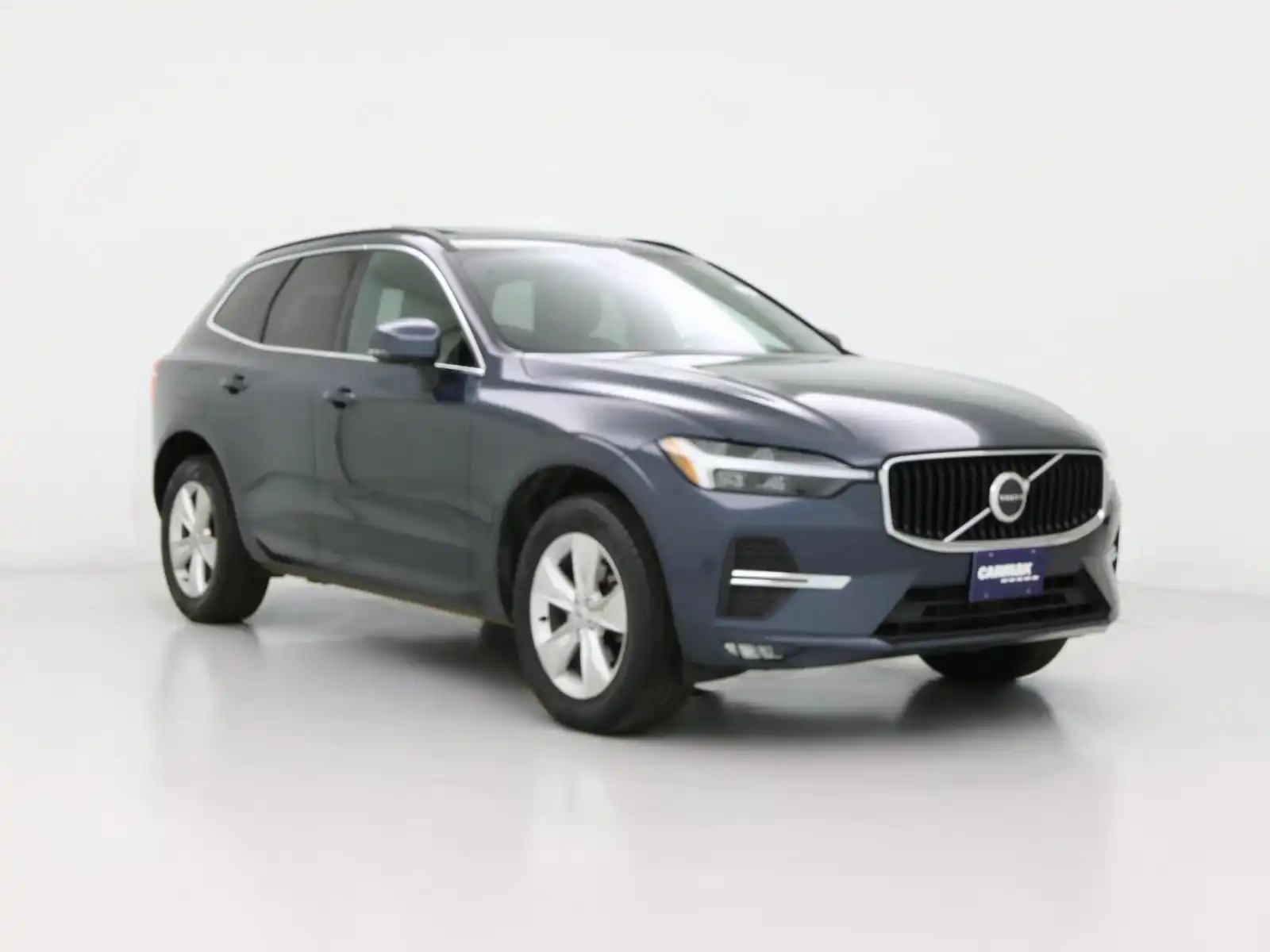 2022 Volvo XC60 B5 Momentum AWD's photo