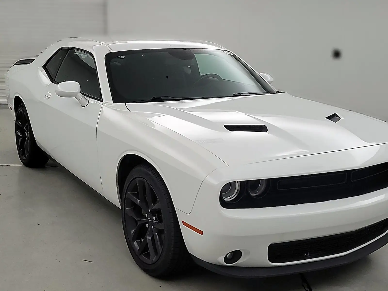 2021 Dodge Challenger SXT Auto photo 1