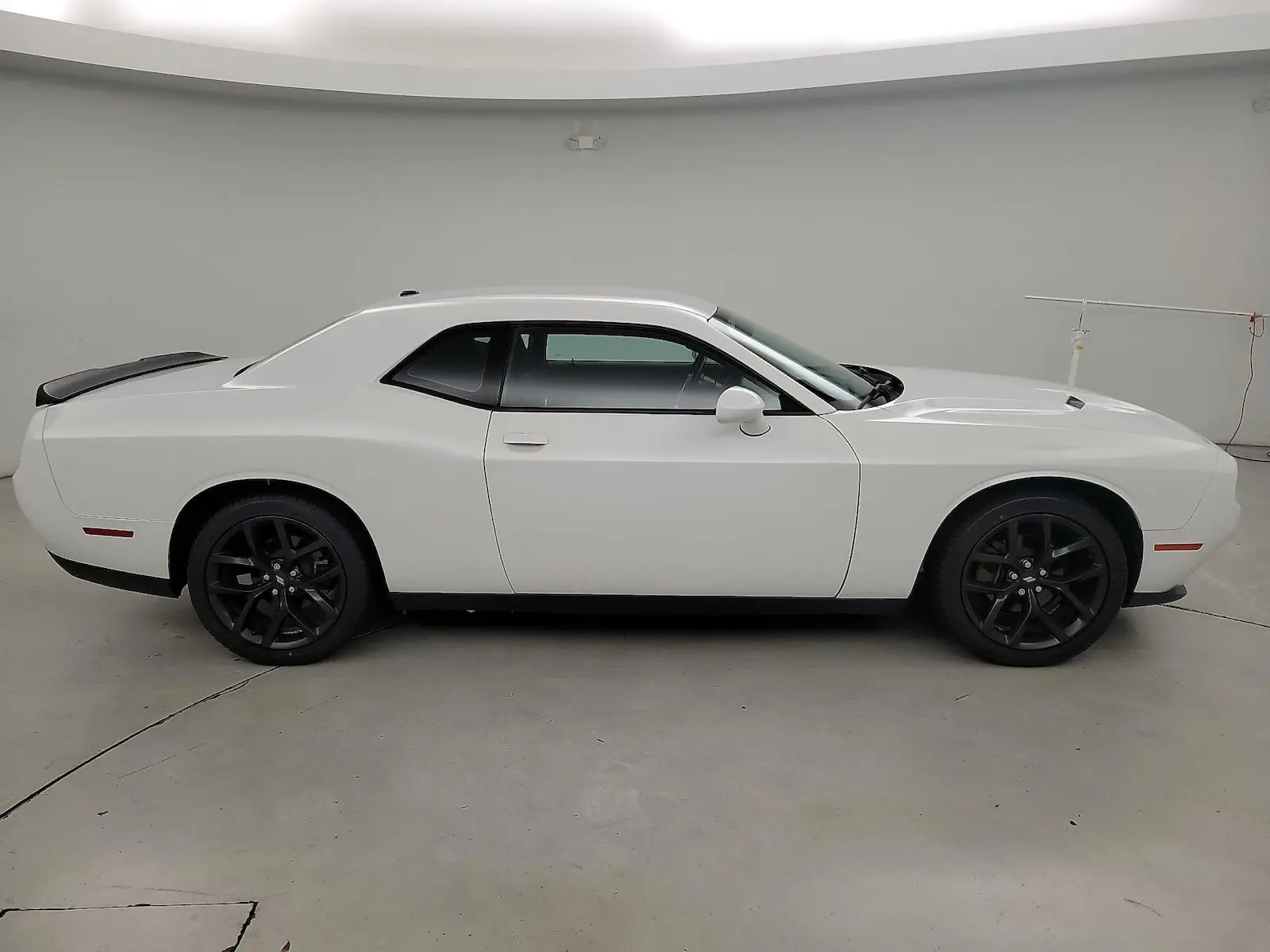 2021 Dodge Challenger SXT Auto photo 5