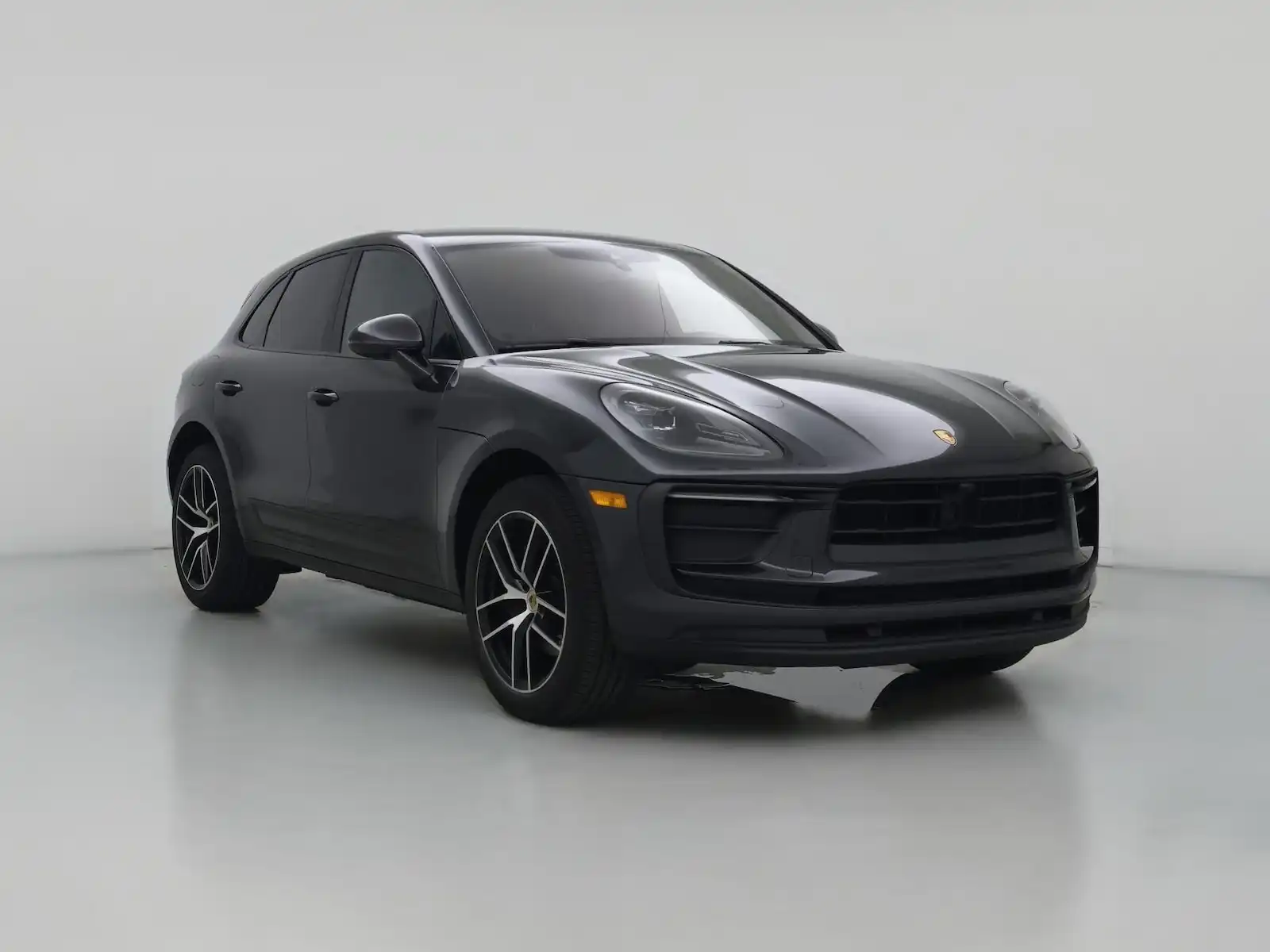 2022 Porsche Macan Base's photo