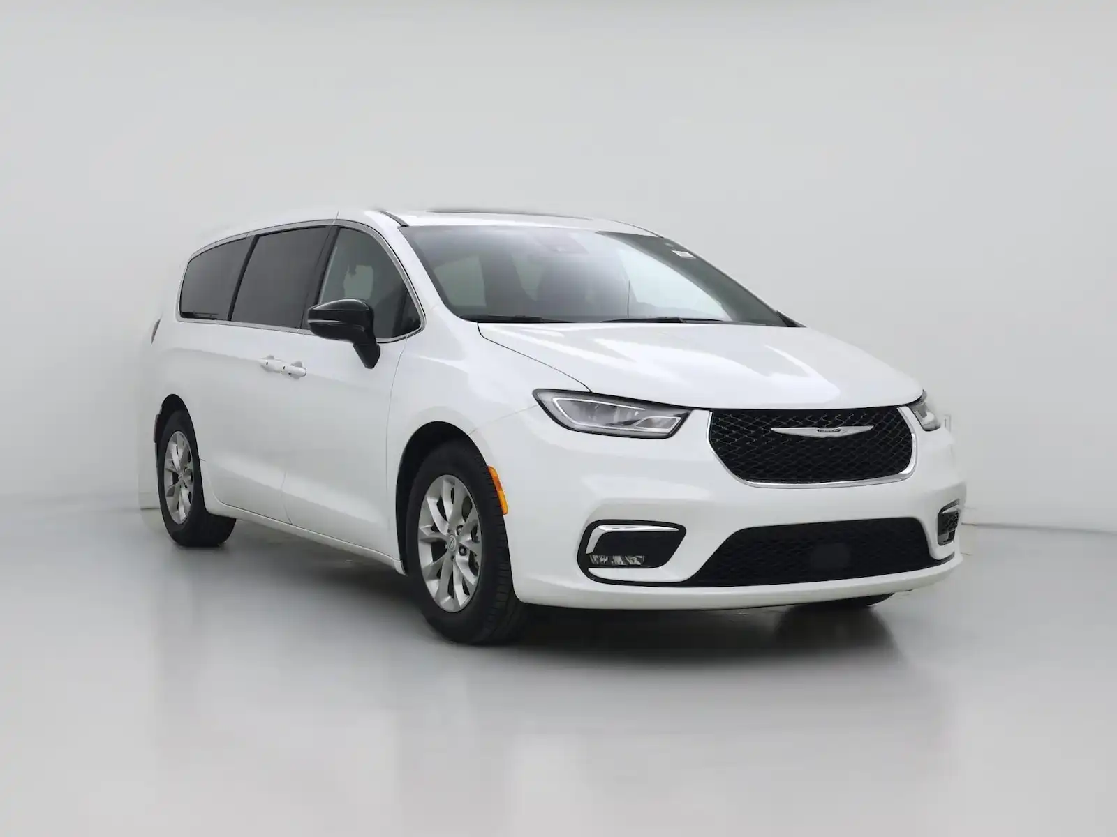 2026 Chrysler Pacifica Limited's photo