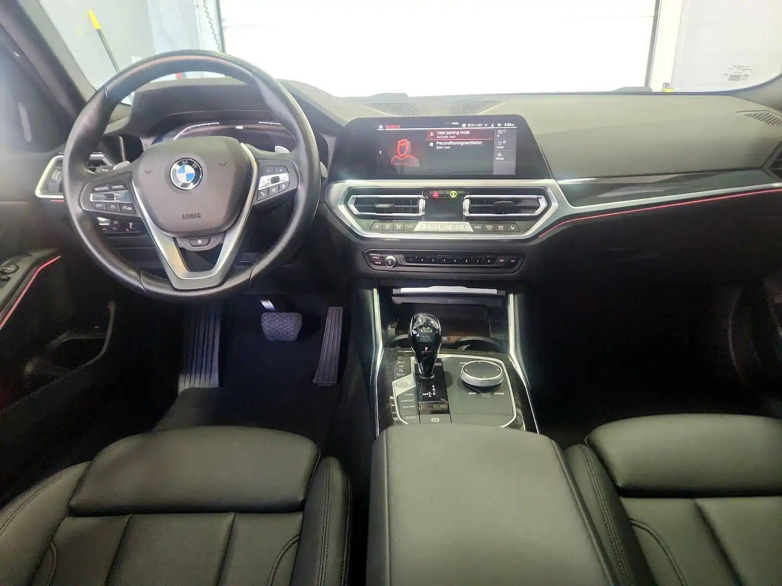 2021 BMW 3 Series 330i xDrive Sedan's photo