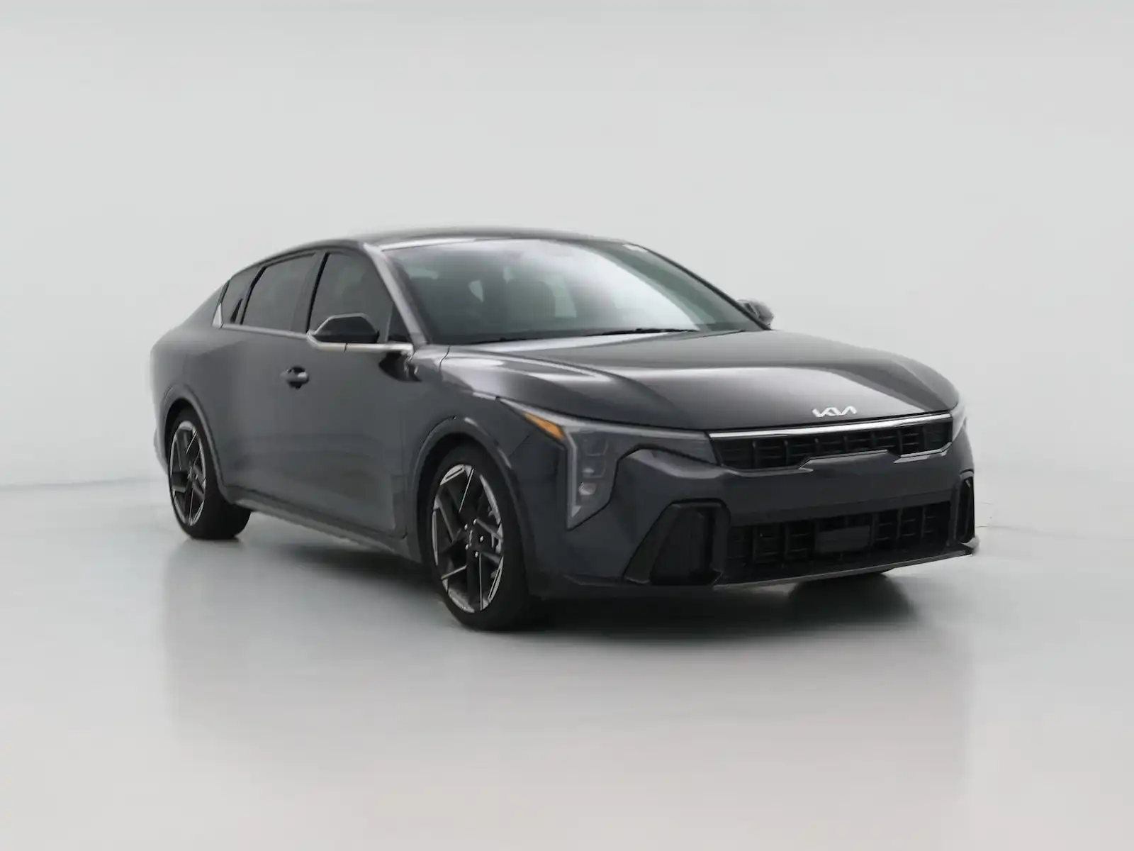 2025 Kia K4 GT-Line Auto's photo