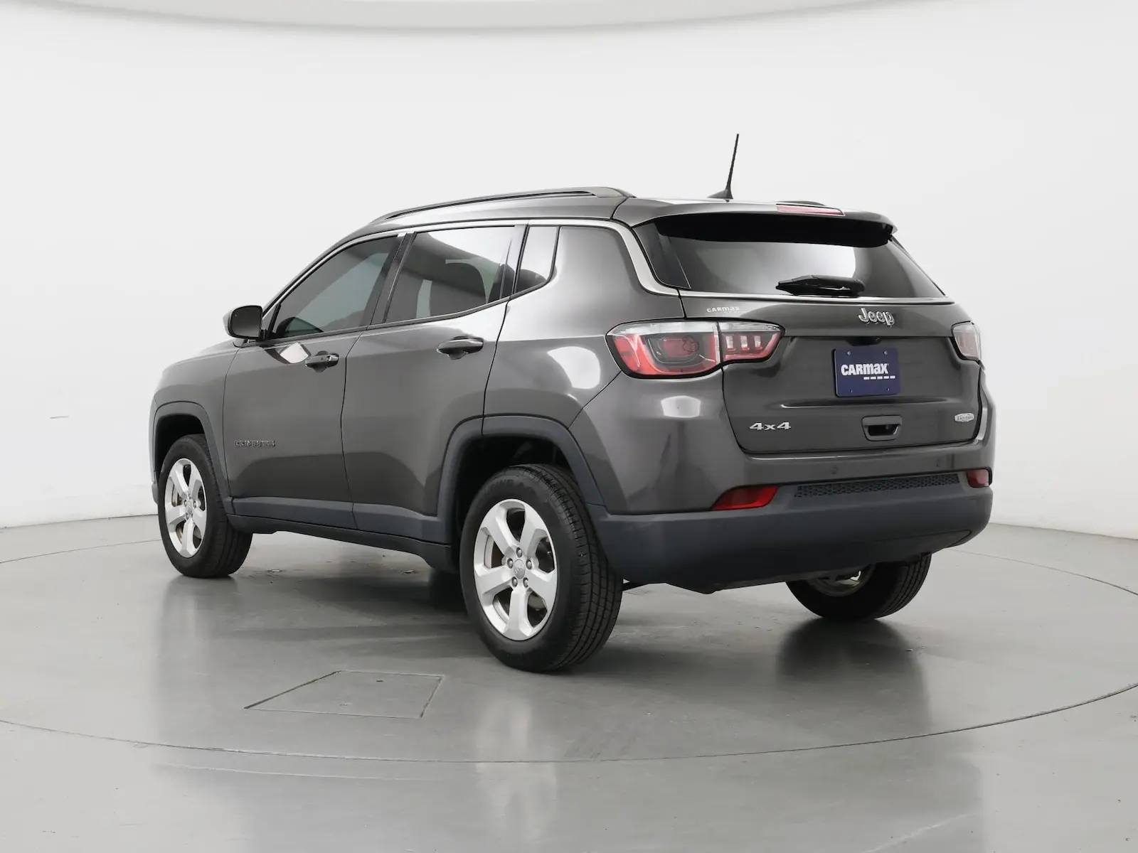 2018 Jeep Compass Latitude 4WD photo 3