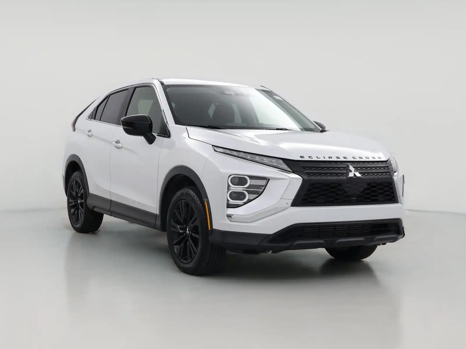 2023 Mitsubishi Eclipse Cross LE S-AWC's photo