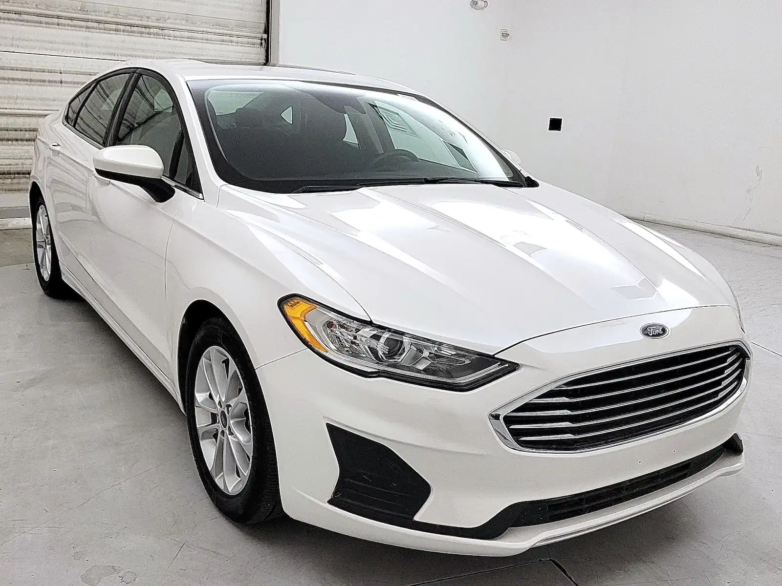 2019 Ford Fusion SE FWD's photo
