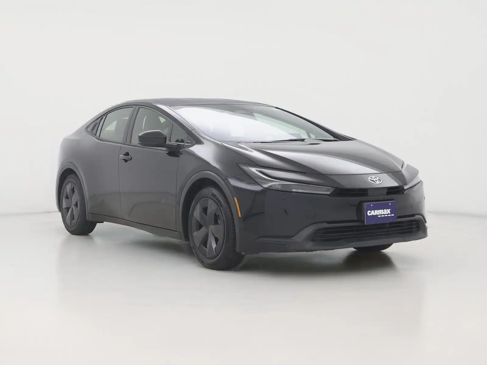 2025 Toyota Prius LE FWD's photo