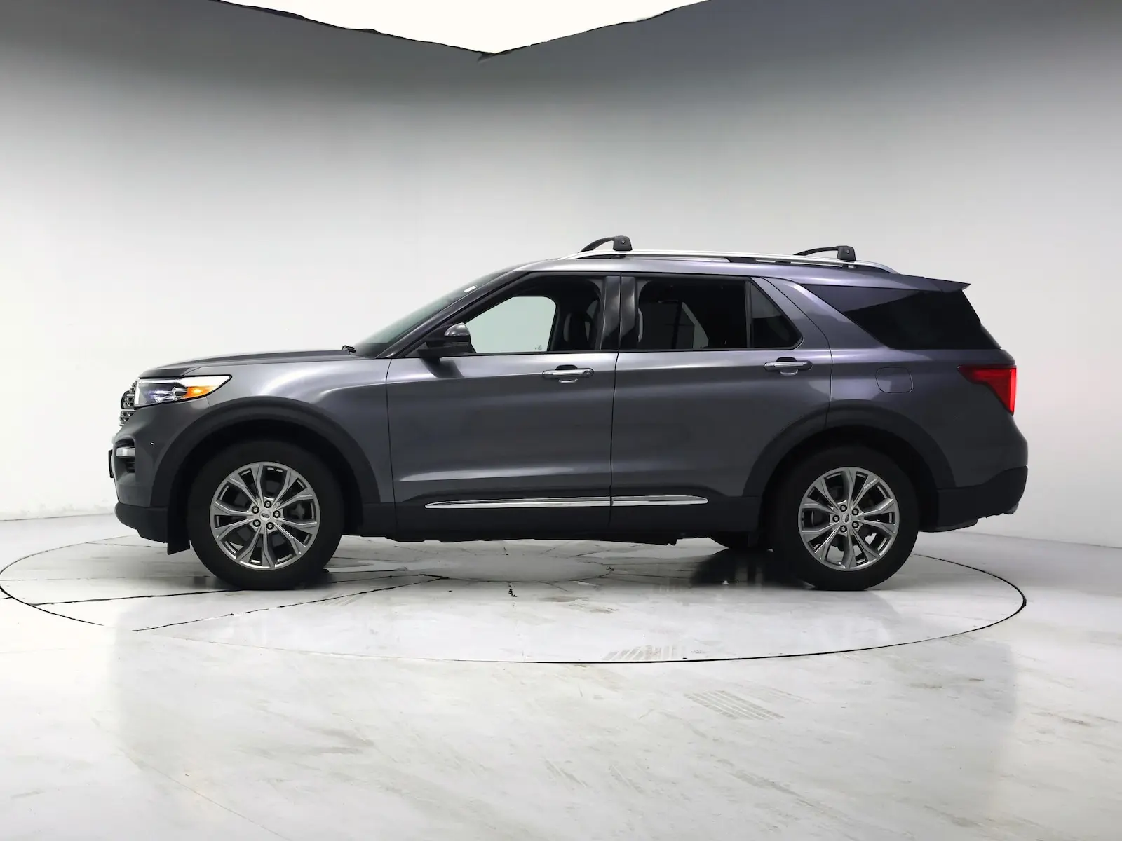 2021 Ford Explorer Limited 4WD photo 4