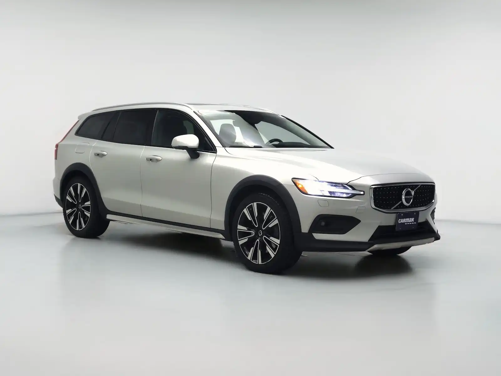 2020 Volvo V60 Cross Country T5 AWD Cross Country's photo