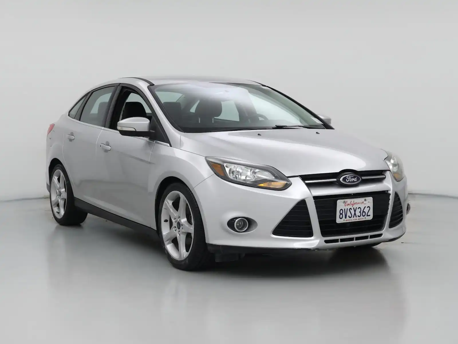 2014 Ford Focus Titanium Sedan's photo