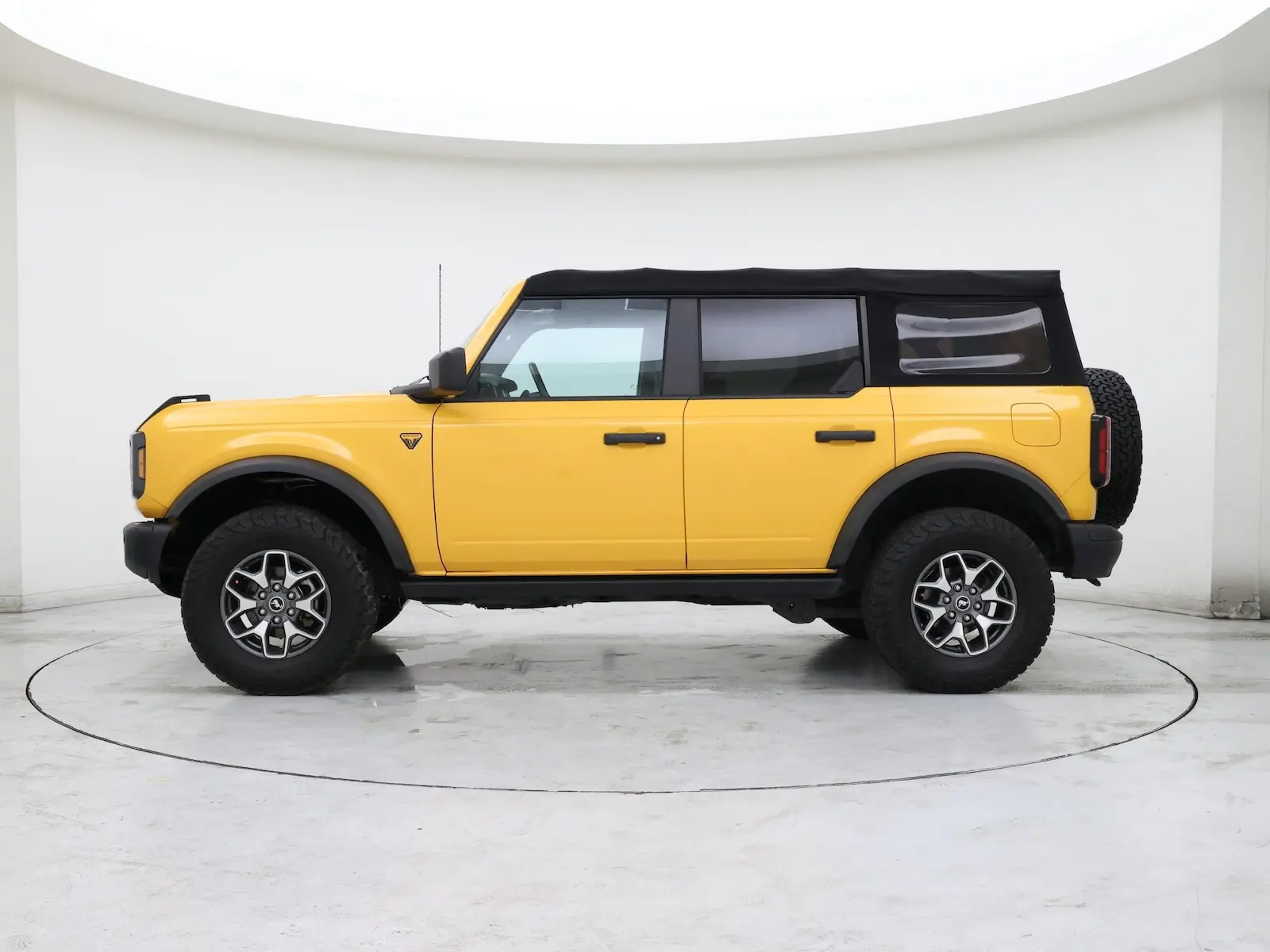 2021 Ford Bronco Badlands 4WD photo 4