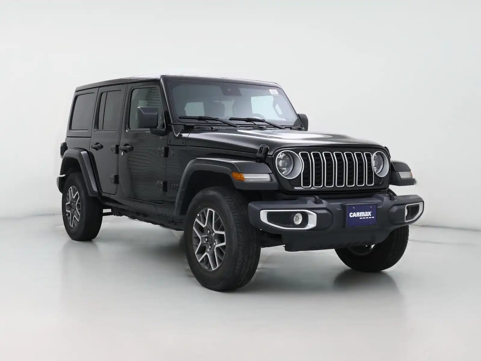 2025 Jeep Wrangler Sahara's photo