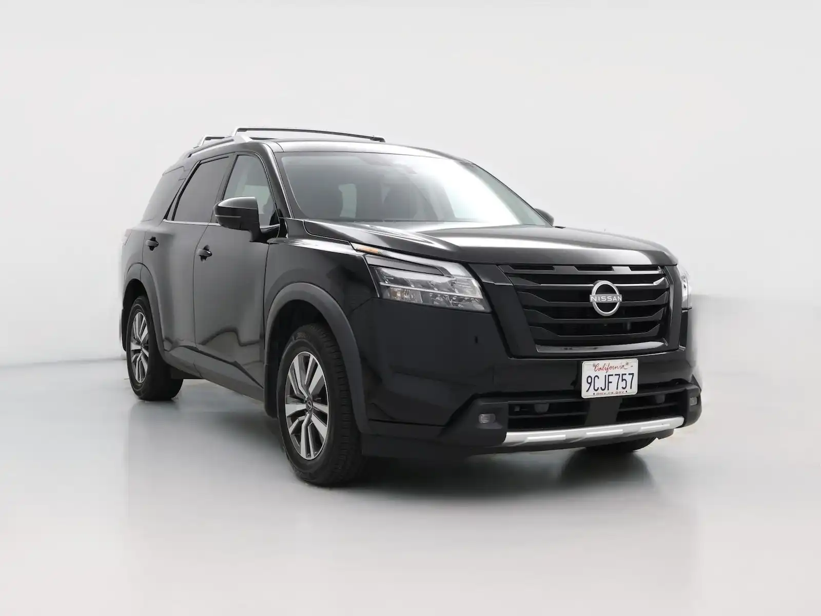 2022 Nissan Pathfinder SL FWD's photo
