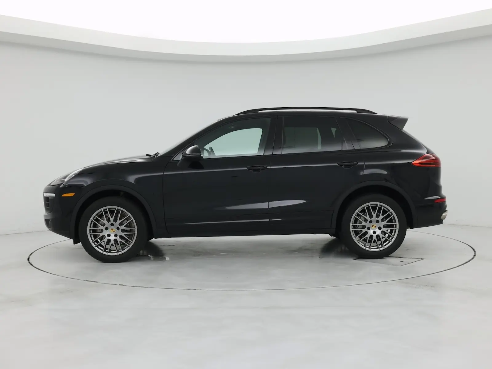 2017 Porsche Cayenne S photo 4