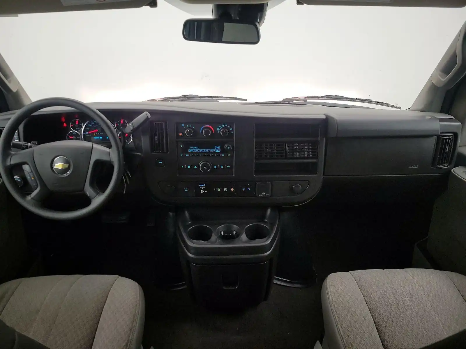 2021 Chevrolet Express LT 3500 Extended's photo