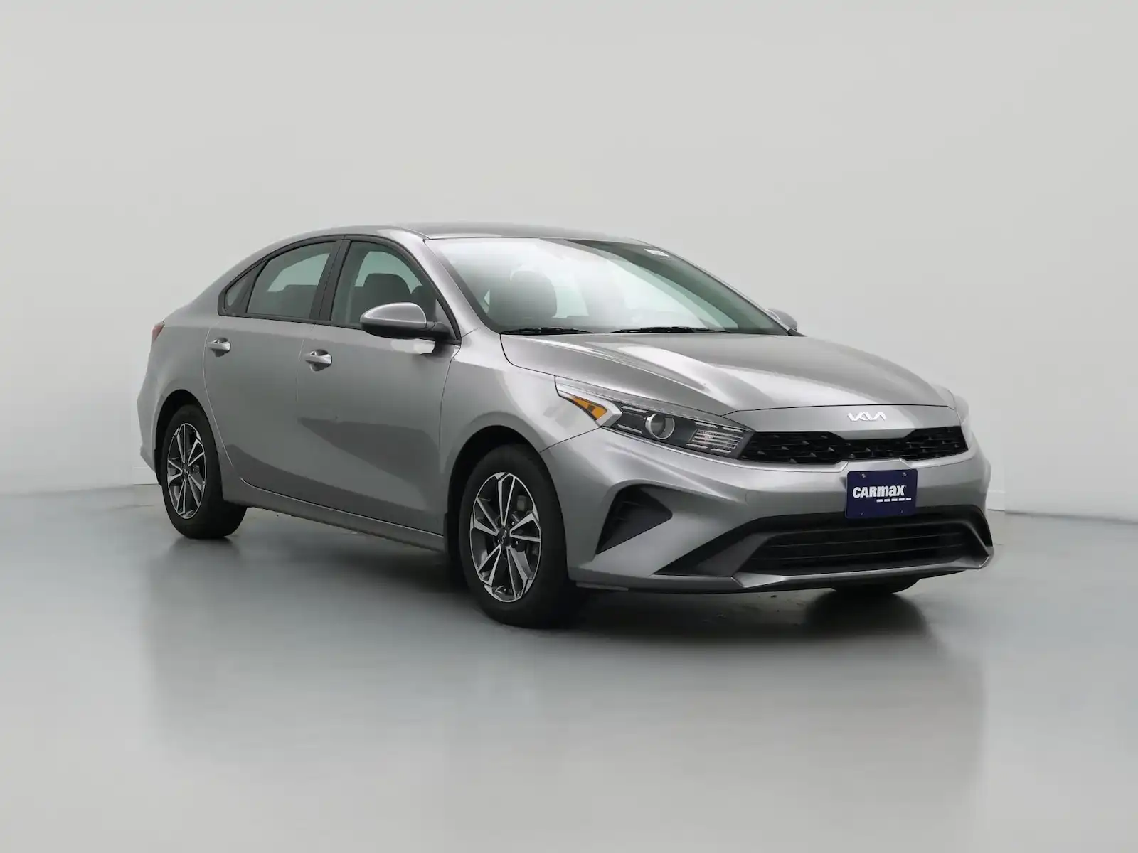 2023 Kia Forte LXS Auto's photo