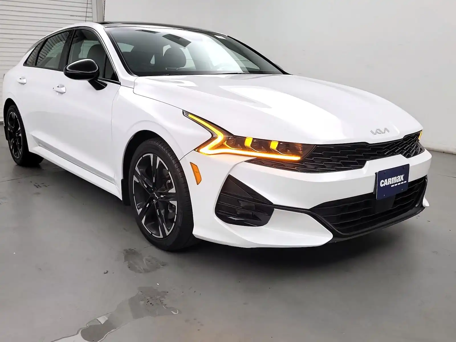 2023 Kia Optima GT-Line AWD's photo