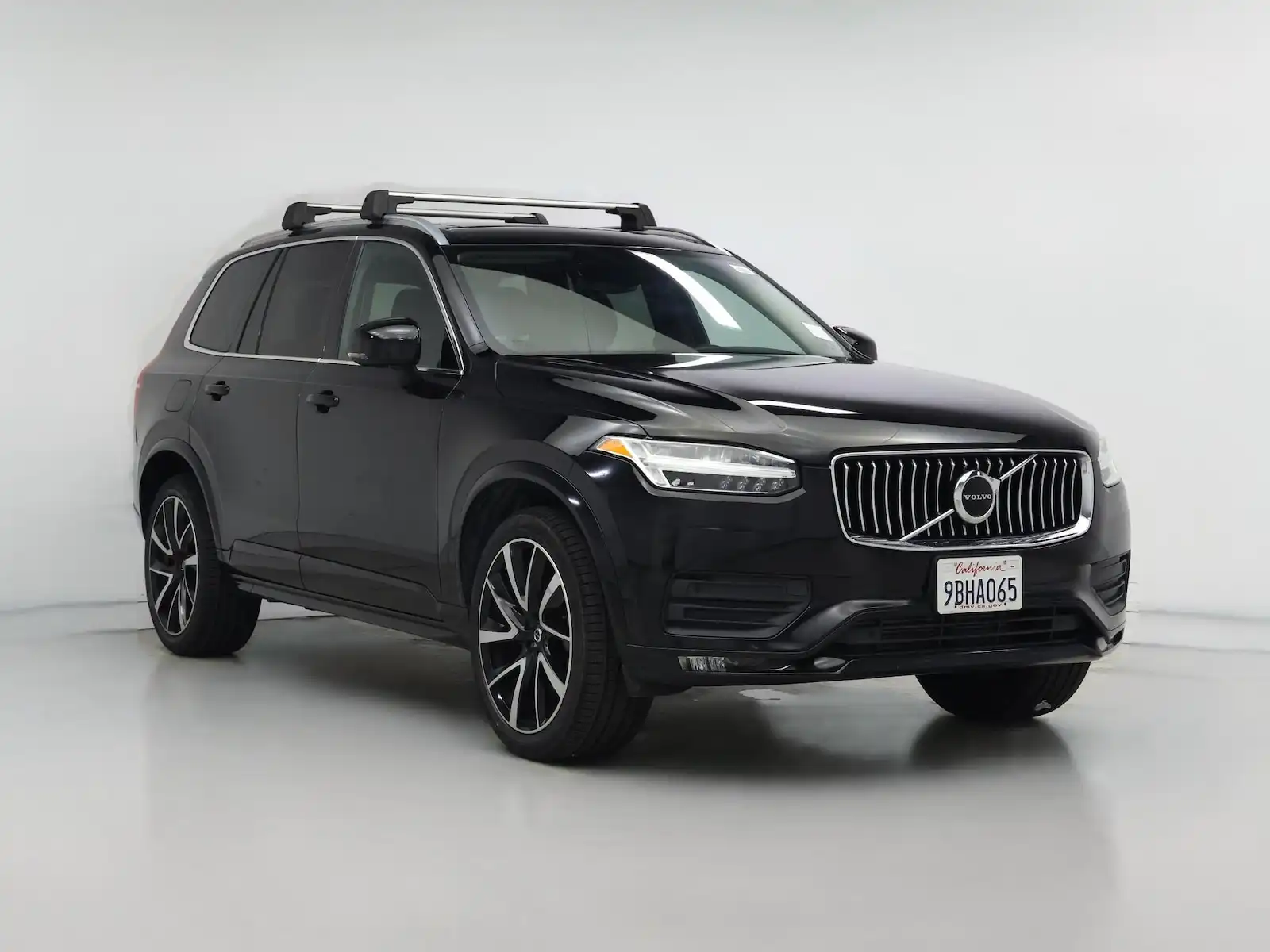 2022 Volvo XC90 T6 Momentum AWD's photo