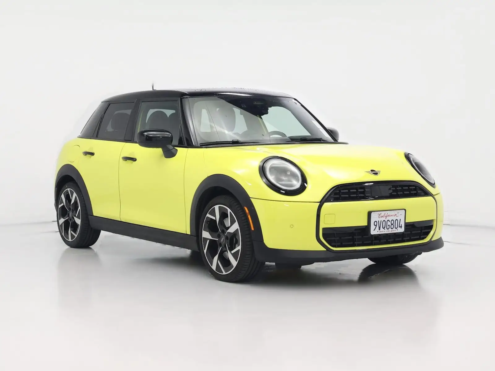 2025 MINI Hardtop Cooper photo 1