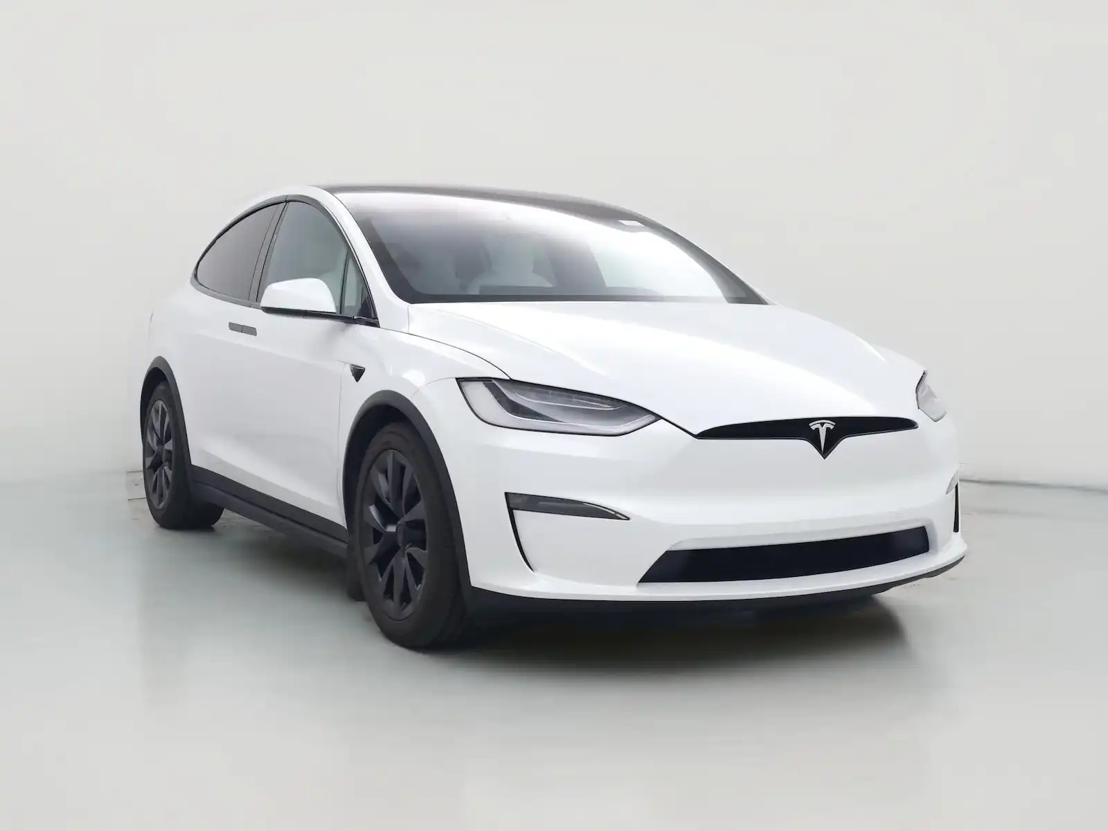 2023 Tesla Model X Long Range's photo