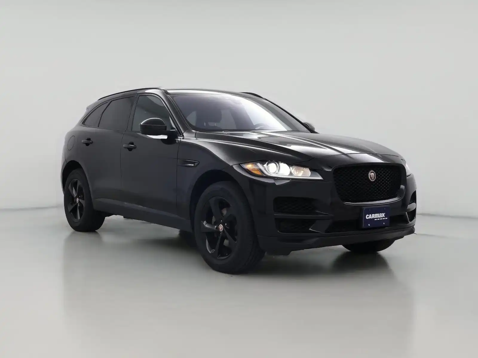 2020 Jaguar F-PACE 25t Premium AWD's photo