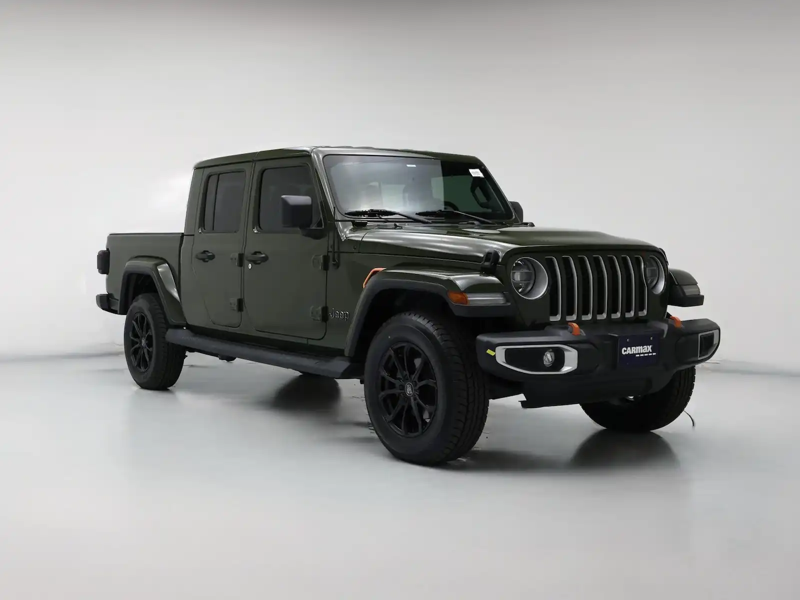 2022 Jeep Gladiator Overland's photo
