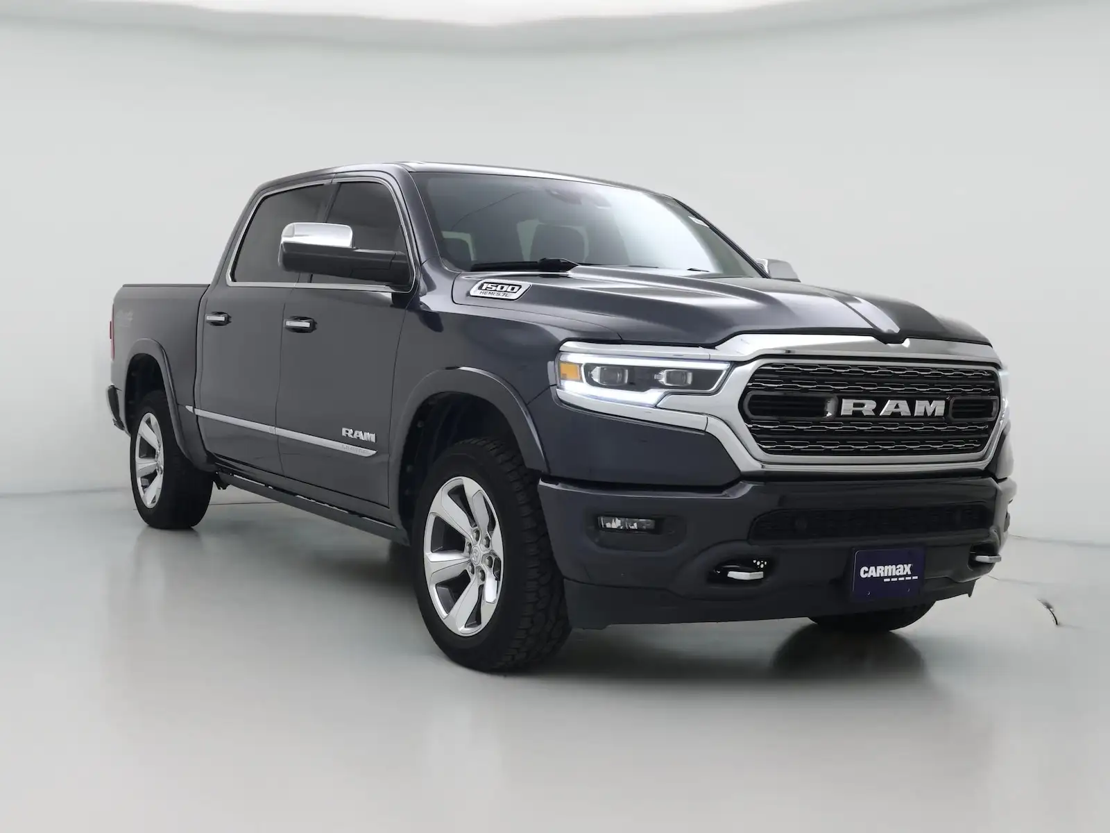 2019 RAM 1500 Limited 4WD Crew Cab 5'7's photo