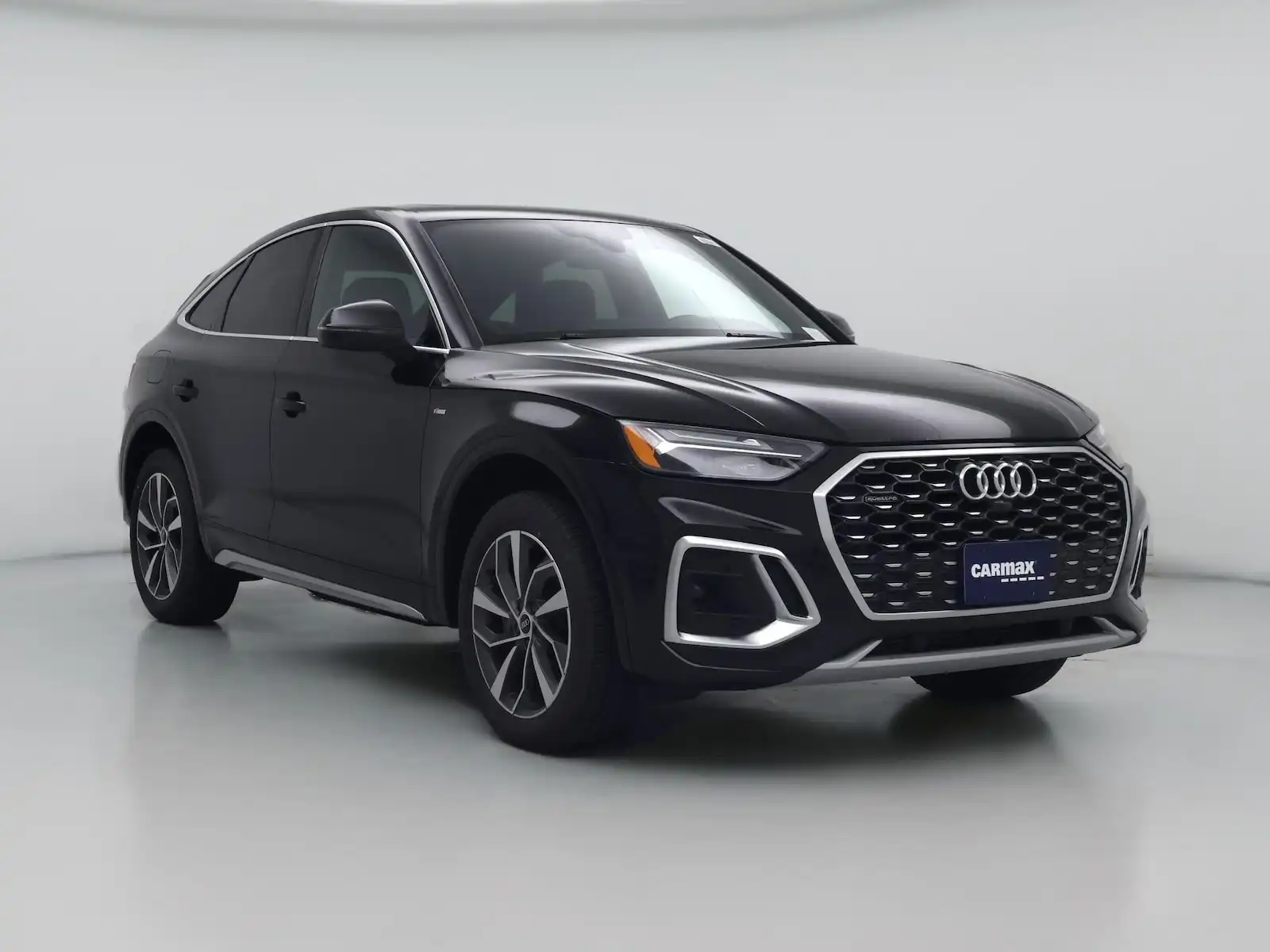 2022 Audi Q5 Sportback 45 Premium's photo