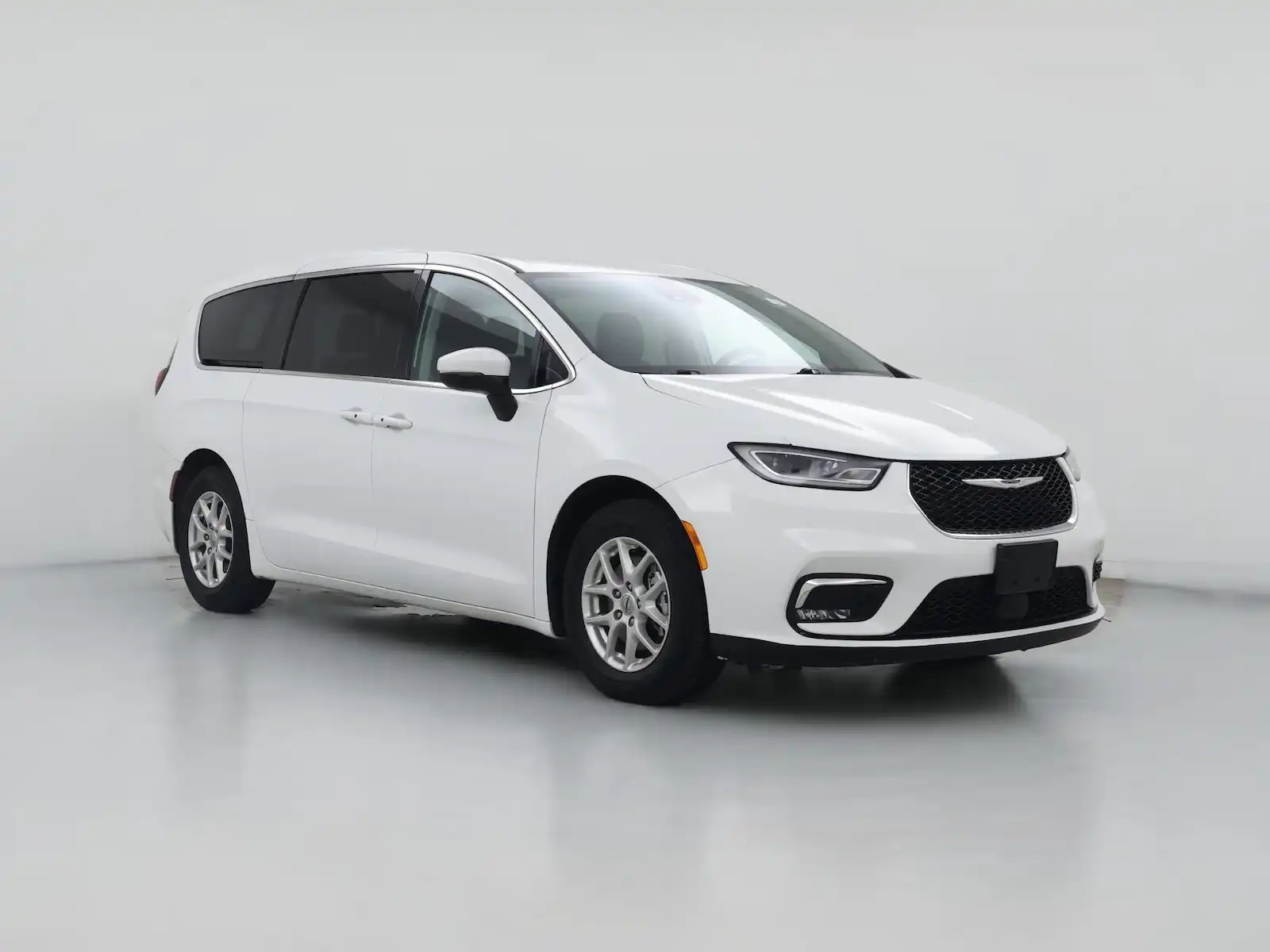 2023 Chrysler Pacifica Touring L's photo