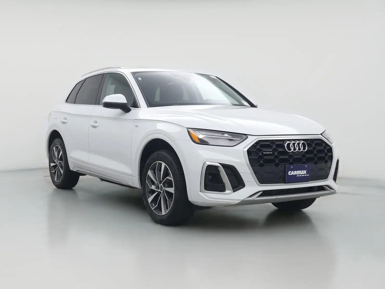 2024 Audi Q5 45 Premium Plus's photo