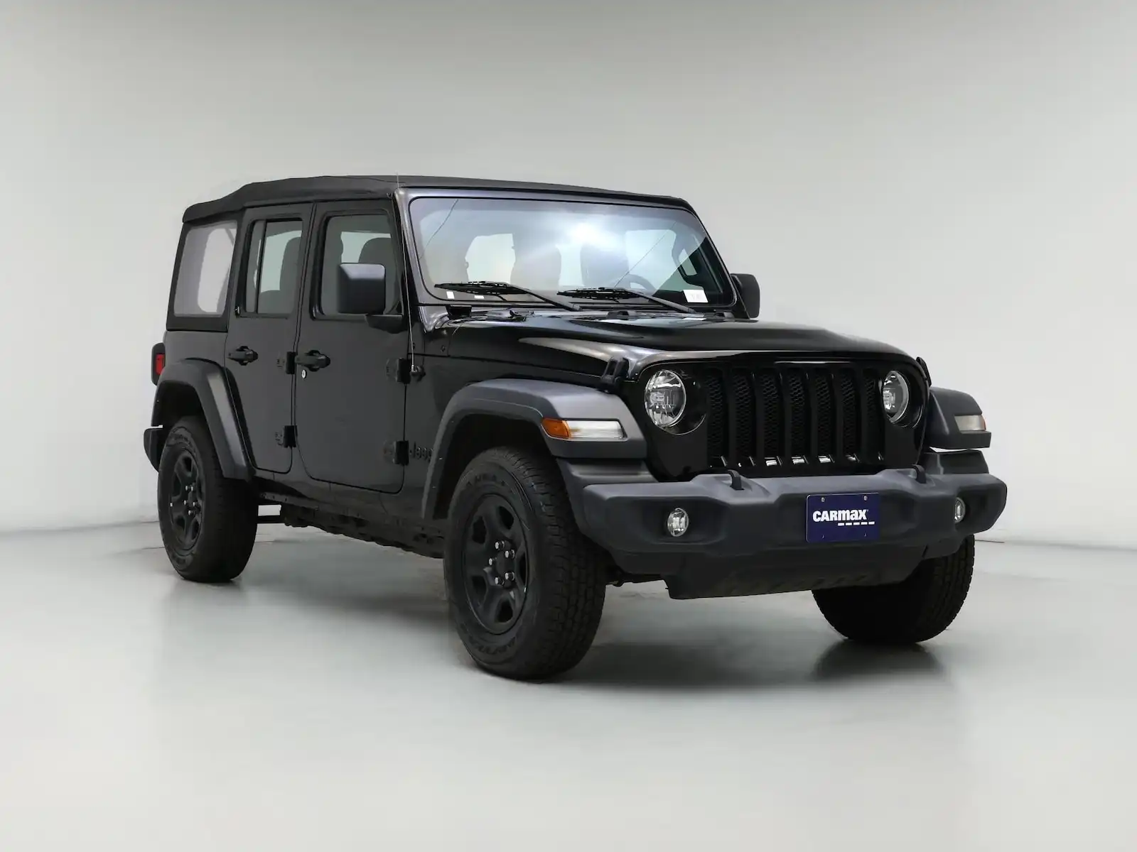 2023 Jeep Wrangler Sport's photo