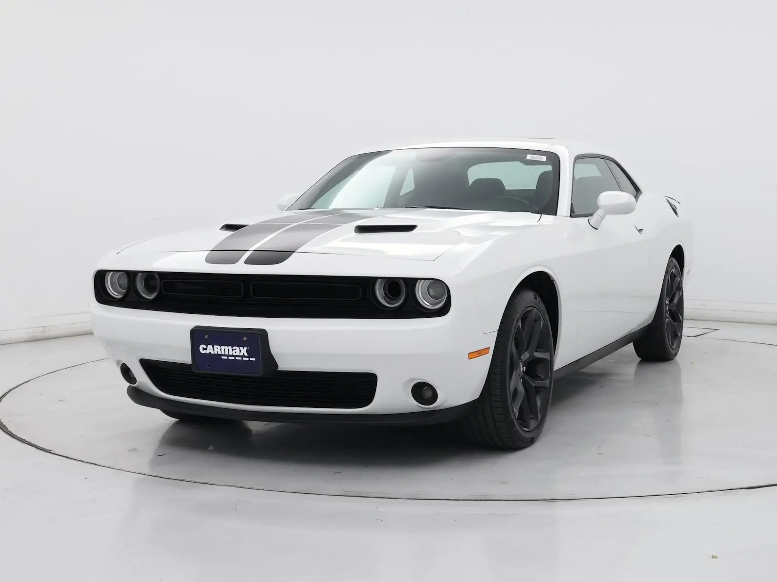 2021 Dodge Challenger SXT Auto photo 5