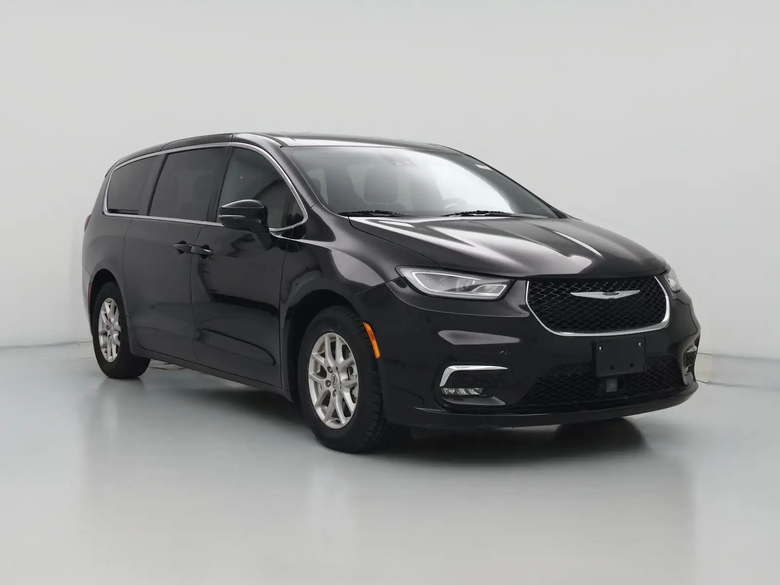 2025 Chrysler Pacifica Select's photo