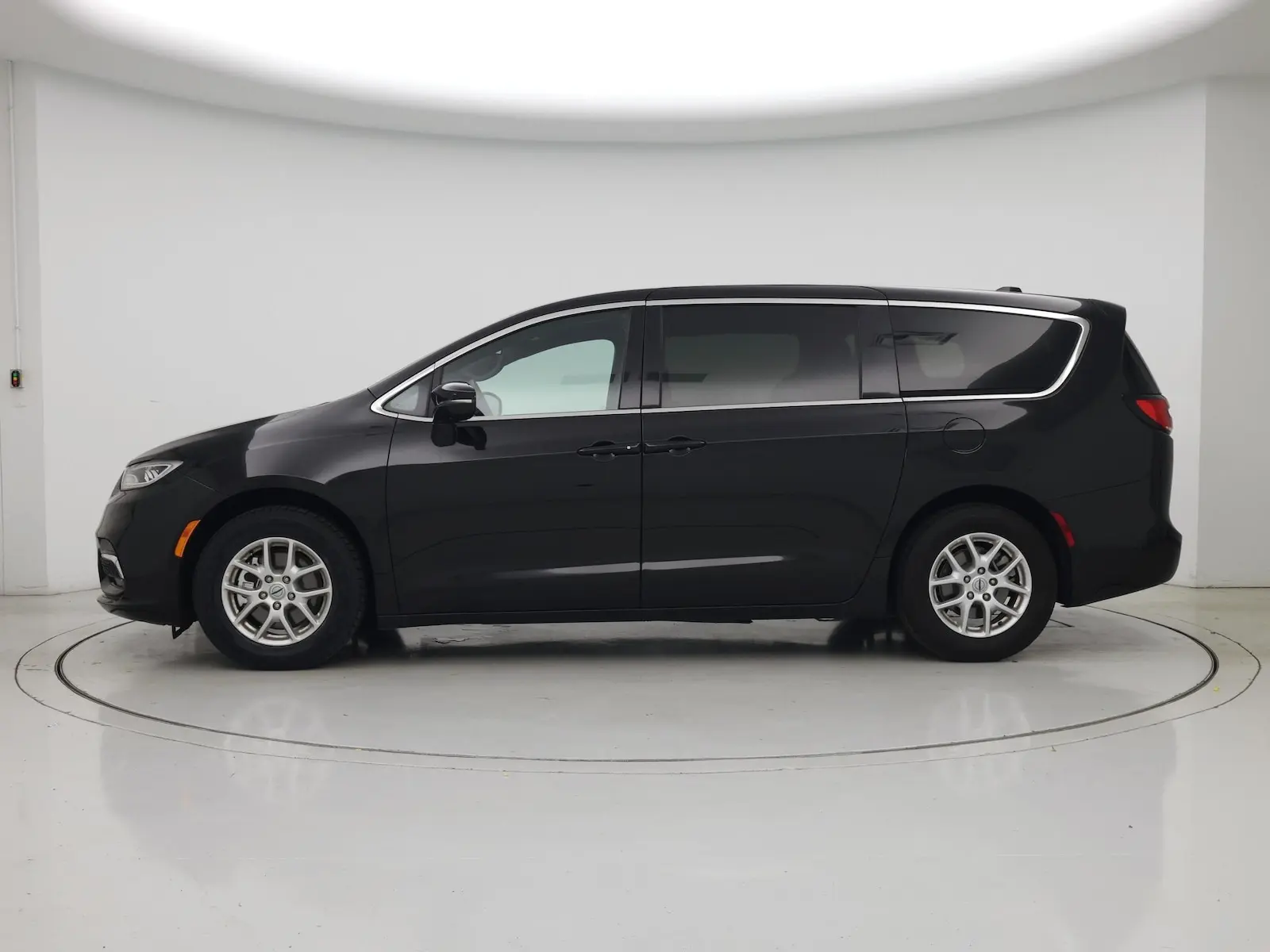2025 Chrysler Pacifica Select photo 4