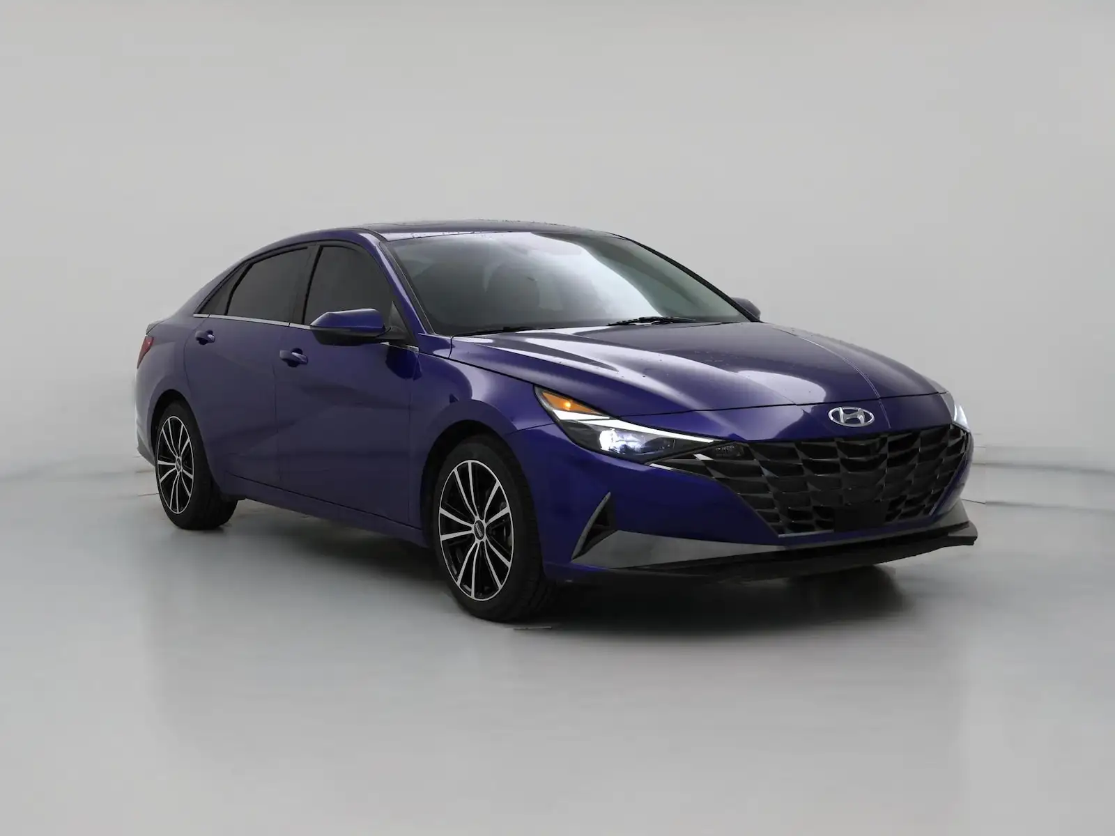 2023 Hyundai Elantra 1.6 Hybrid Limited DCT's photo