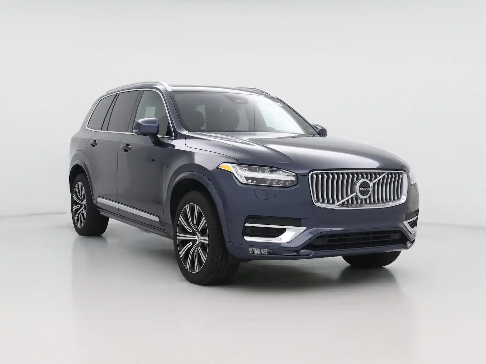 2024 Volvo XC90 B5 Plus Bright Theme AWD's photo
