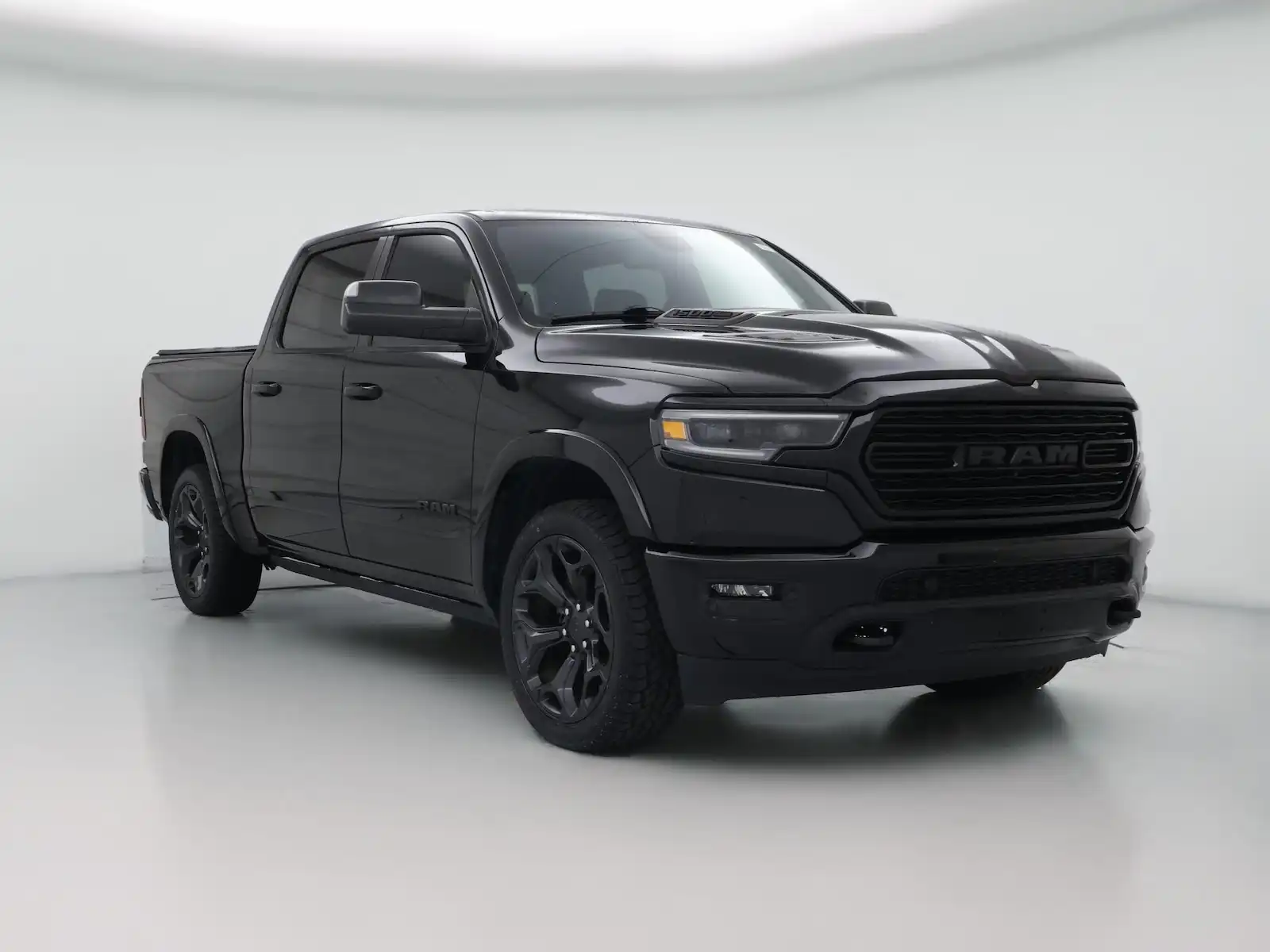 2020 RAM 1500 Limited 4WD Crew Cab 5'7's photo
