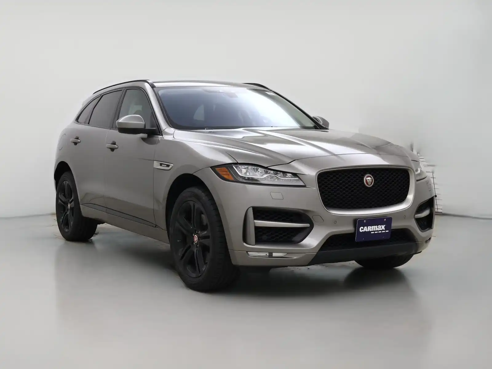 2018 Jaguar F-PACE 30t R-Sport AWD's photo