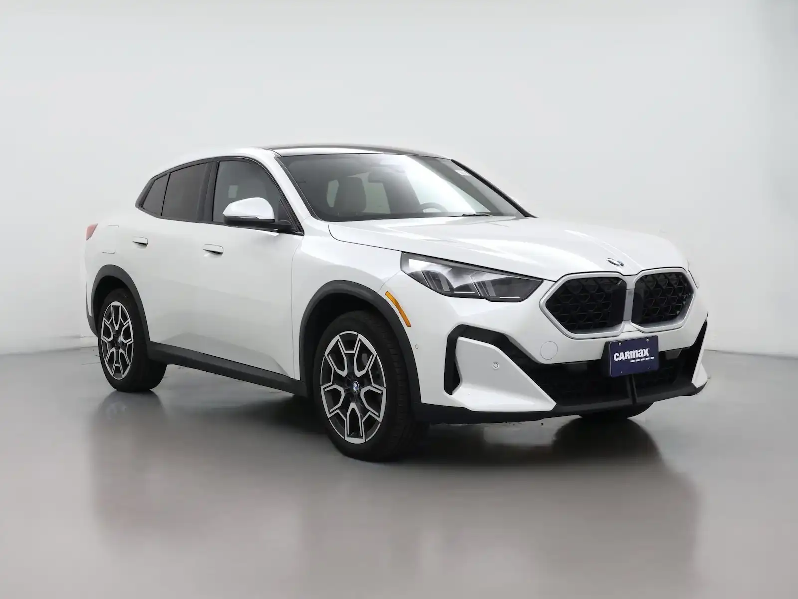 2025 BMW X2 xDrive28i's photo